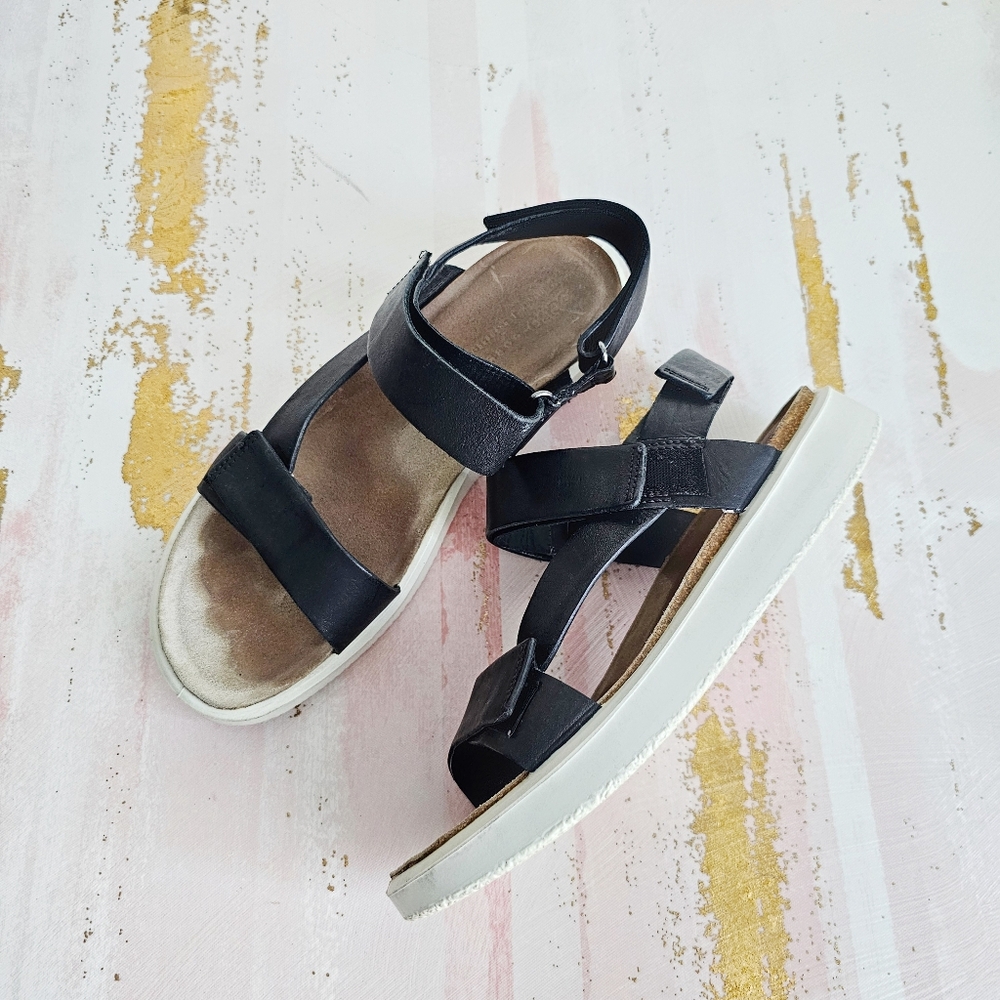 ECCO Comfortable Genuine Leather Corksphere Strap Black Beach Sandal Size EU 40